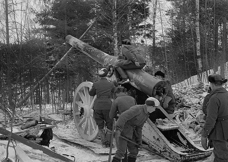 30 ноября 1939 года СССР напал на Финляндию. В 8:00 мск по приказу главного командования Красной армии ее части перешли границу между двумя странами на Карельском перешейке и в ряде других районов