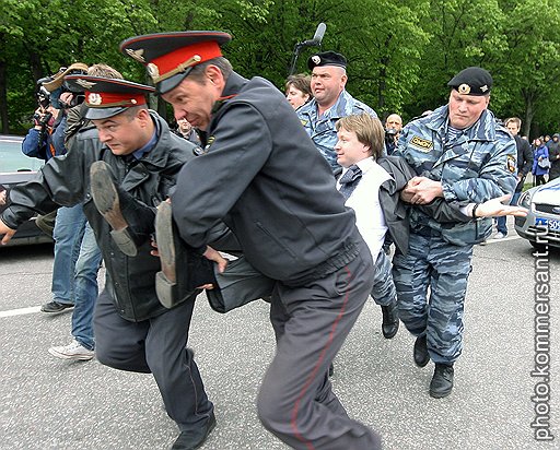 В субботу в Москве ОМОН разогнал очередной гей-парад. Приуроченная к конку